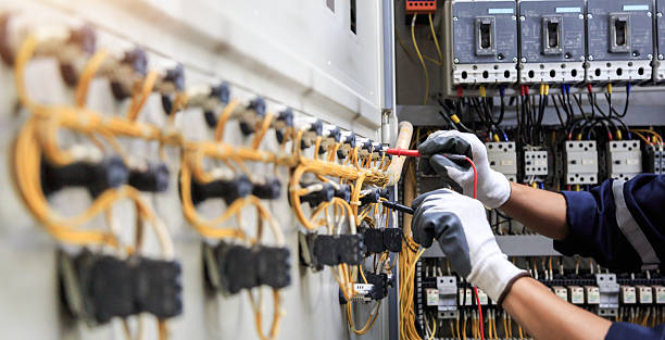 Professional Electrician technician working in Delray Beach, FL